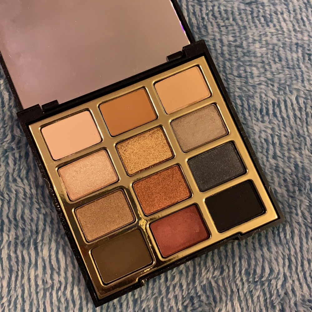 Milani Bold Obsession Eyeshadow Palette